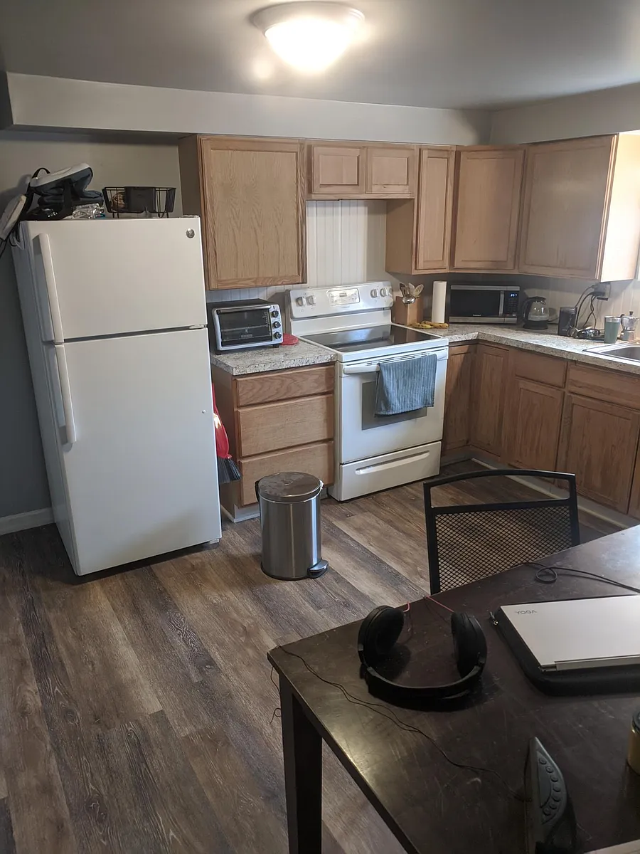 Kitchen - 307 Main St #4