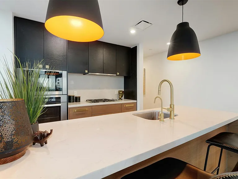 70 Rainey St #1807 — Photo 8