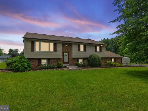 7123 Meadow Ln, Warrenton, VA 20187