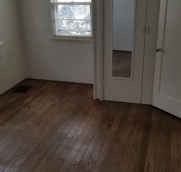 509 Locust St — Photo 5