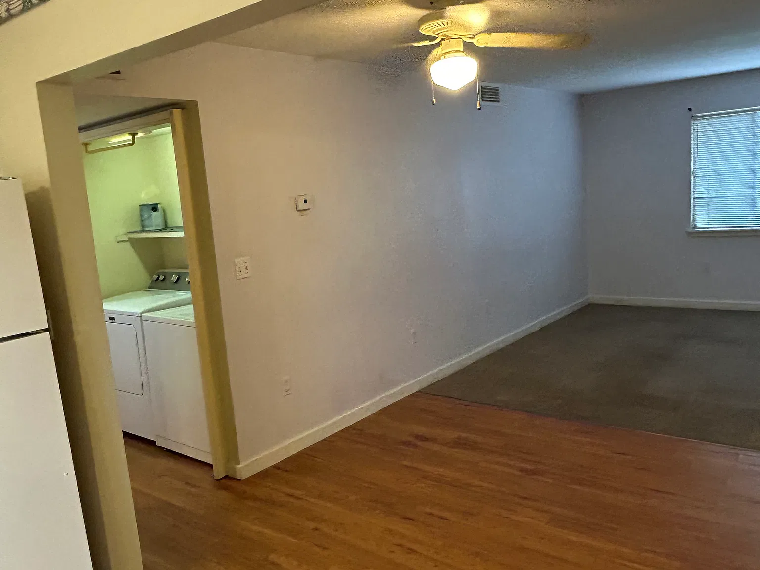 2 bed, 1.5 bath, 1000 sqft, $1,020 — Photo 2