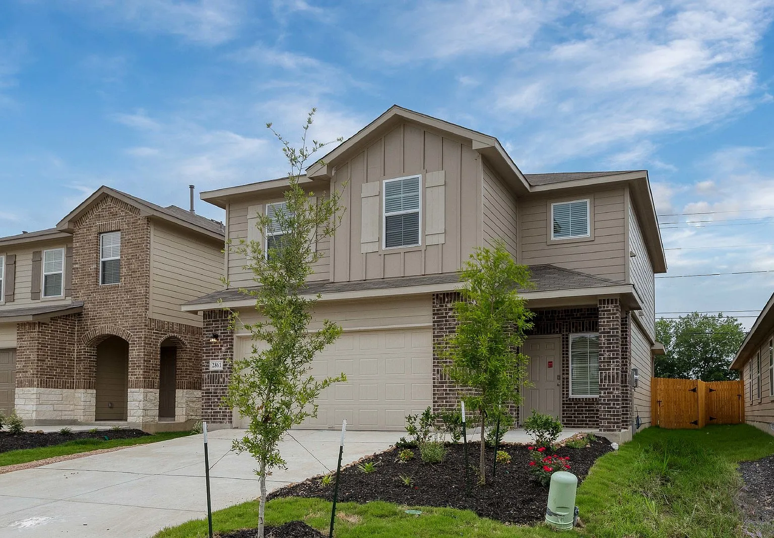 3 bed, 2.5 bath, 1796 sqft, $1,699 — Photo 2