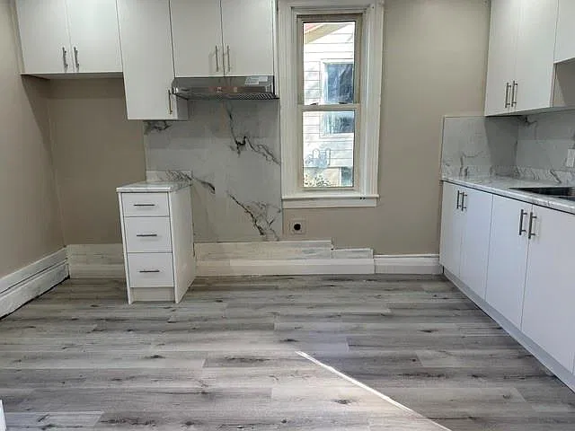 3 bed, 1.5 bath, 1100 sqft, $1,995 — Photo 3