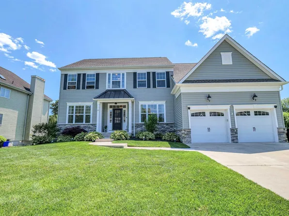 64 Monet Dr, Mays Landing, NJ 08330