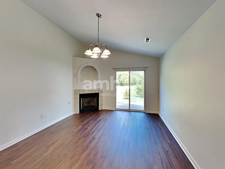 327 Haystack Ave — Photo 5