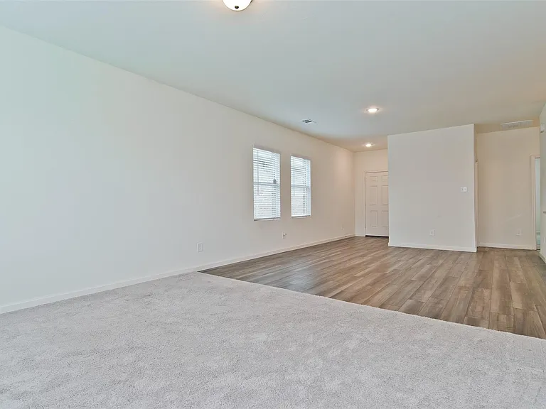 1637 Shadow Hawk Dr — Photo 10