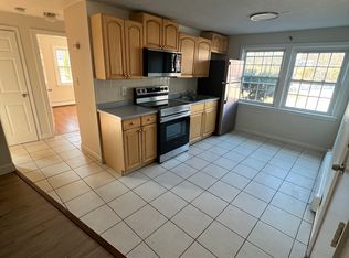 8 Carriage Hill Rd #Ch8-23, Amesbury, MA 01913