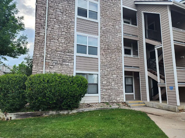 8376 S Upham Way #B105 — Photo 1