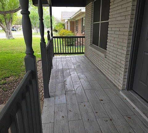 2nd image of 1600 Primrose Ave