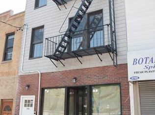 576 Morris Park Ave, Bronx, NY 10460
