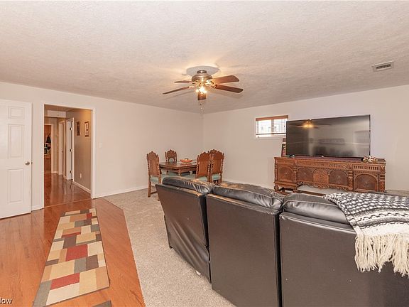 3rd image of 30223 Thomas St