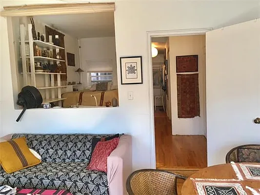 Rented by Bank Neary | media 58