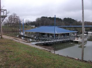 111 Harbor Dr, Clifton, TN 38425