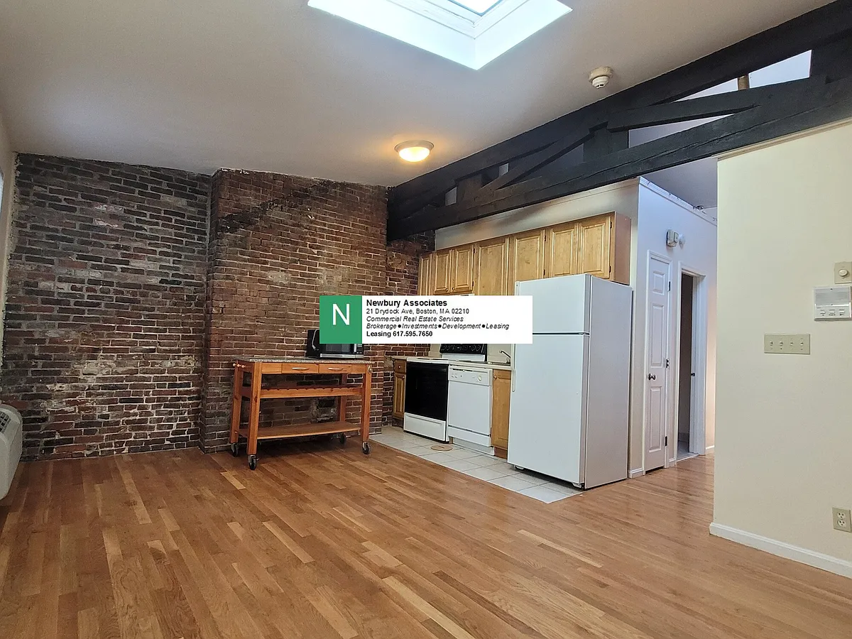 Building Photo - 74-76 Tyler St #P4E