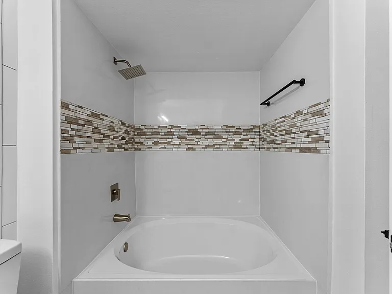 482 N Pin Oak Pl #302 — Photo 25