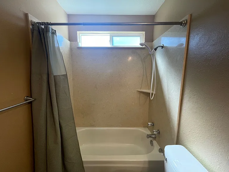 3233 Nightingale Dr — Photo 22