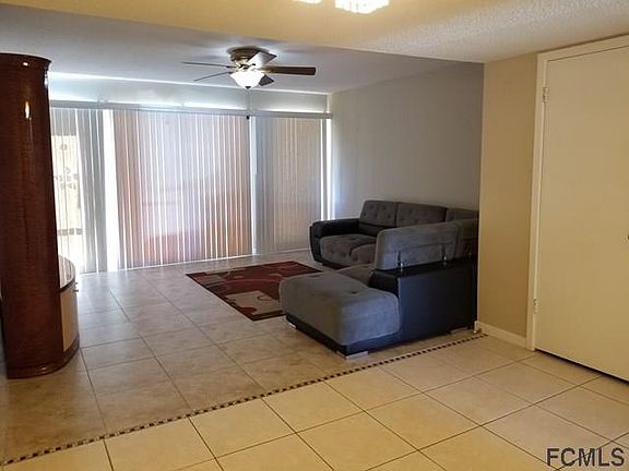 4th image of 44 Club House Dr APT 107