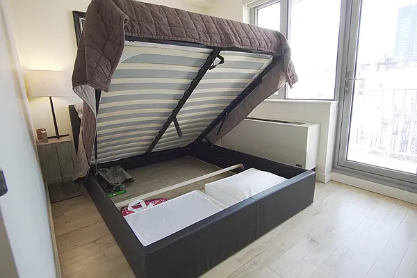 Rented by Compass | media 23