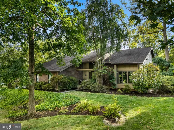 641 Thorncroft Dr, West Chester, PA 19380