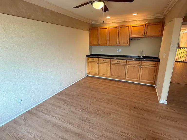 108 Kensington Way — Photo 18