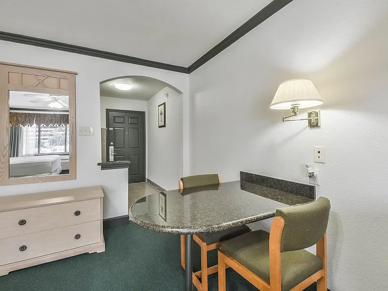 1025 Swanson St — Photo 122