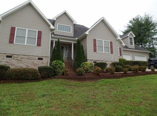 1131 Tall Oaks Cir, Piedmont, SC 29673