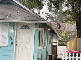 811 S Columbia St, Seaside, OR 97138
