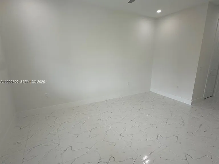 4624 Connie Ave N — Photo 12