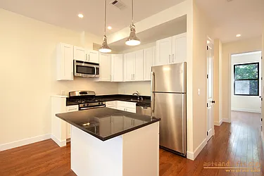 Rented by aptsandlofts.com