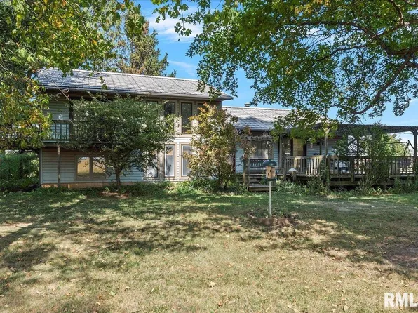 1439 E 1800 North Rd, Taylorville, IL 62568