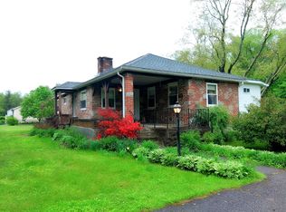 21 Harris Rd, Litchfield, CT 06759