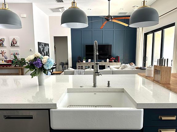 4th image of 10441 Prato Street
