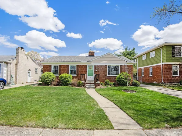 11032 Brookfield St, Livonia, MI 48150