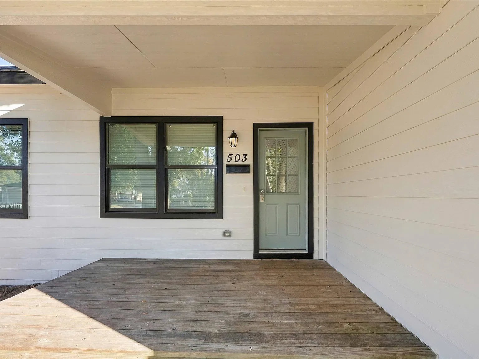 3 bed, 1.0 bath, 1396 sqft, $1,800 — Photo 3