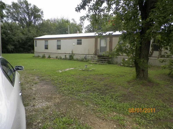 209 W 82nd Ct S, Haysville, KS 67060