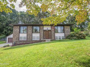 1208 Lula Bell Dr, Powell, TN 37849