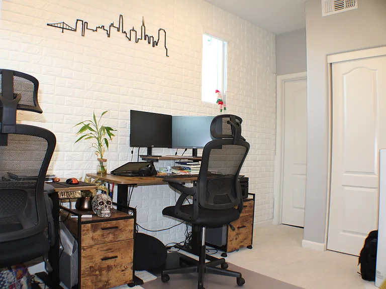427 Snap Dragon St — Photo 7
