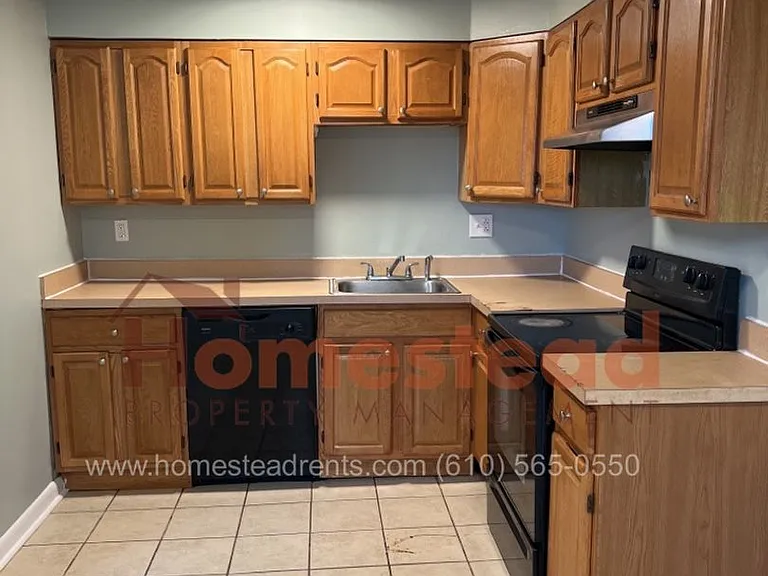 1340 Adair Rd — Photo 14