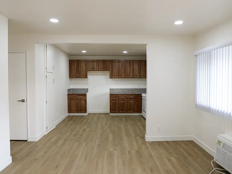 Jessie Street Apartments — Photo 27
