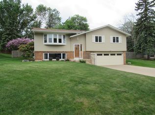 9331 46th Ave N, New Hope, MN 55428