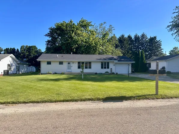 1016 E Le Fevre Ave, Gibson City, IL 60936