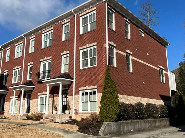 2432 Dresden Parc Cir, Atlanta, GA 30345