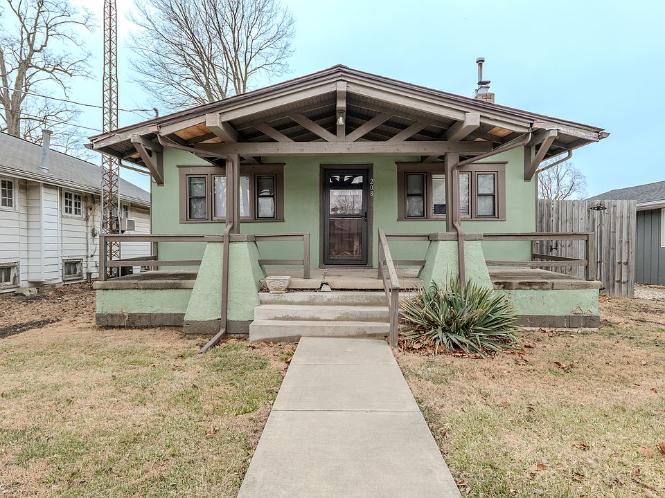 1st image of 208 N Meeks Ave
