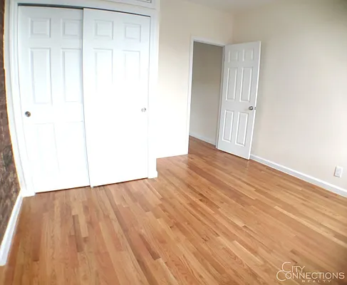 Rented by City Connections Realty | media 14