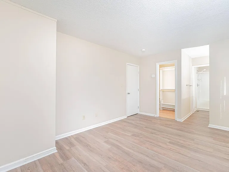 106 N Tunstall Ave — Photo 28