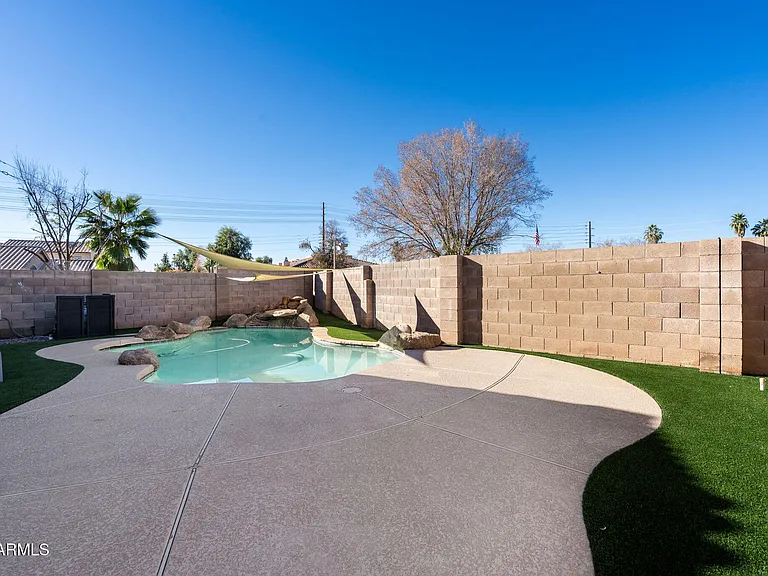 1638 E Barbarita Ave — Photo 25