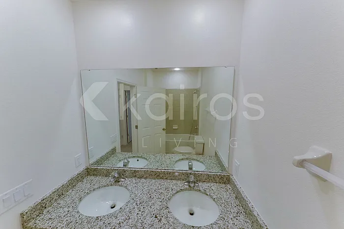 4401 Paraglider Pl — Photo 8