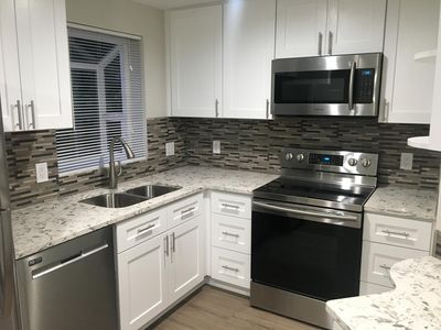 8653 Avondale Rd NE APT A102, Redmond, WA, 98052