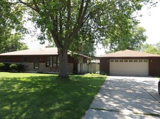 200 Russell Ave, Winthrop Harbor, IL