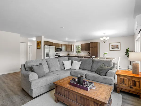 18880 Lance Ln, Interlochen, MI 49643